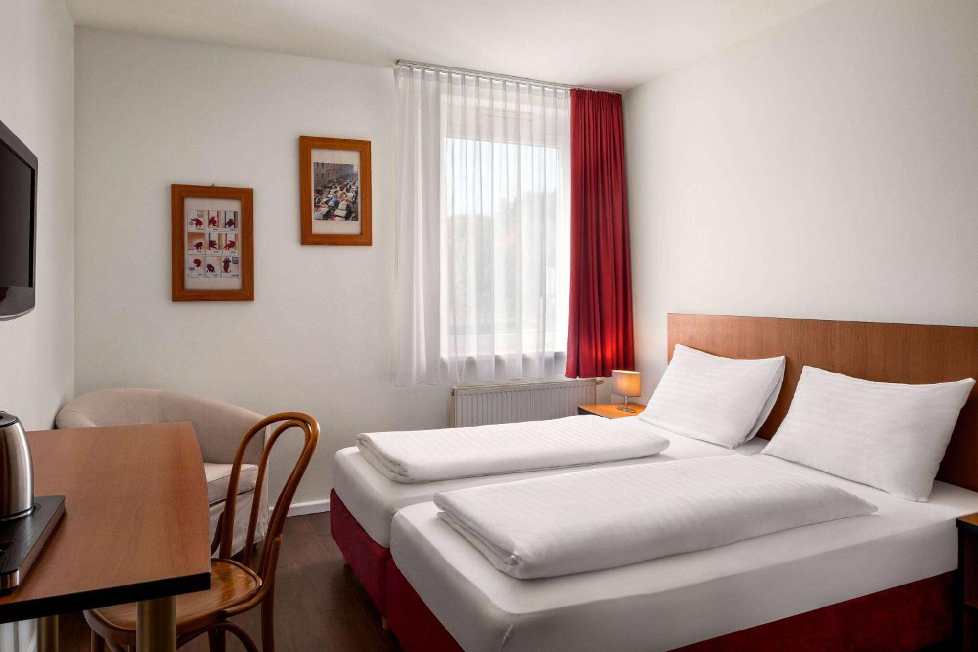 Hotel Amedia Express Sattledt, Trademark Collection By Wyndham Sattledt